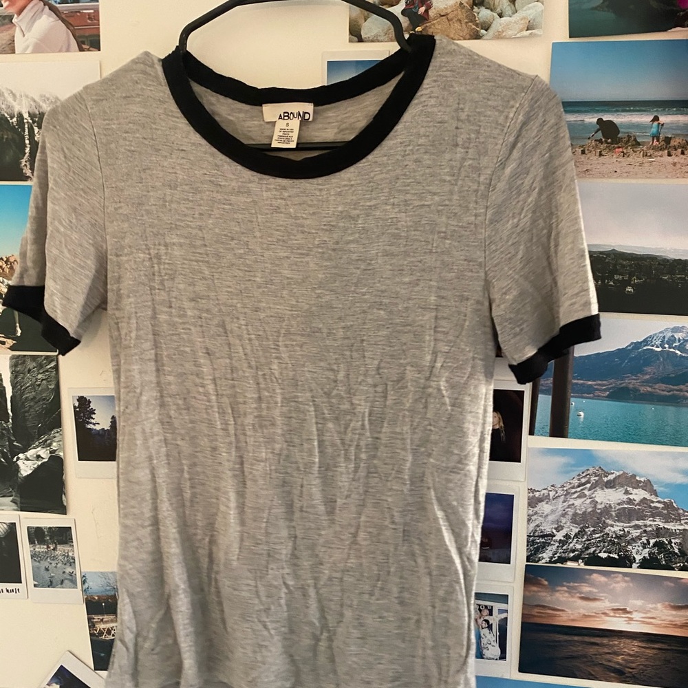Simple grey crop top